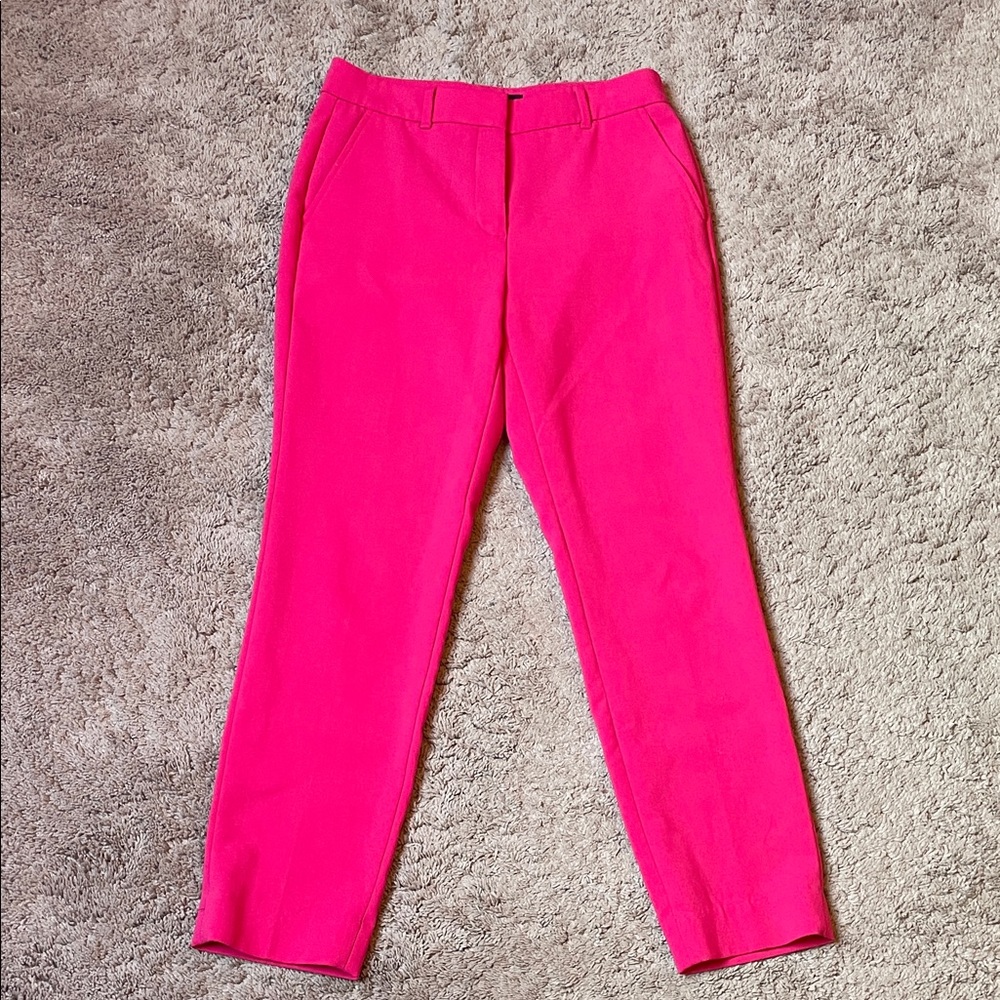 White House Black Market Vibrant Pink Trousers ankle length Size 4